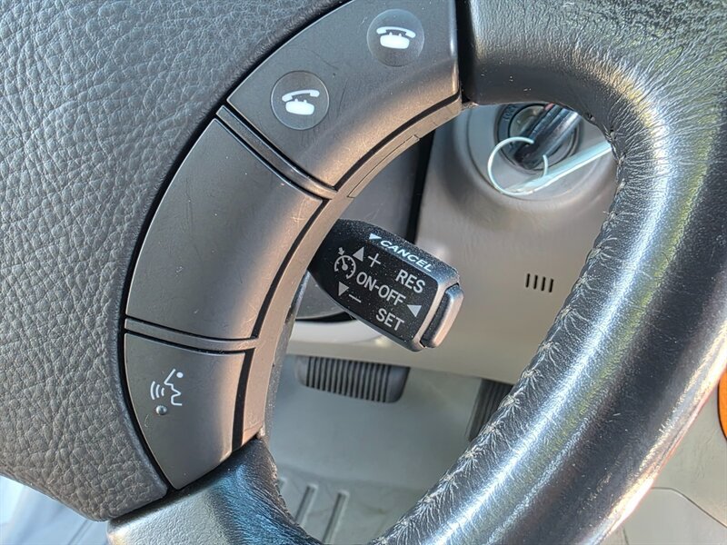 Used 2004 Lexus LX 470 4WD image 44