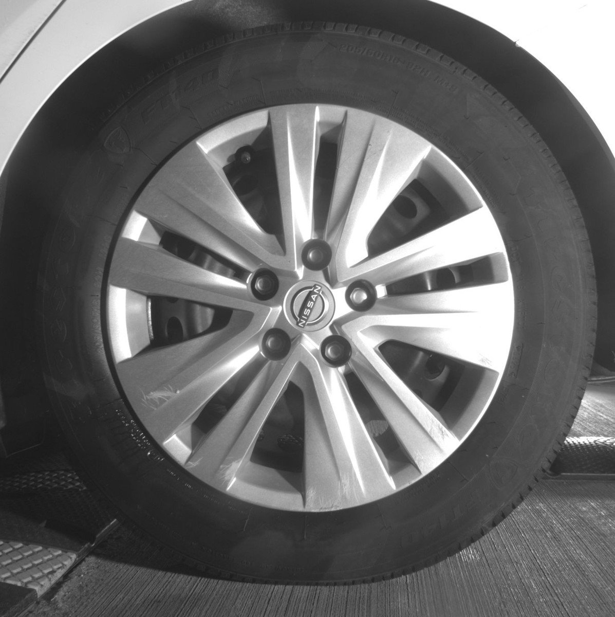 Used 2025 Nissan Sentra S FWD image 14