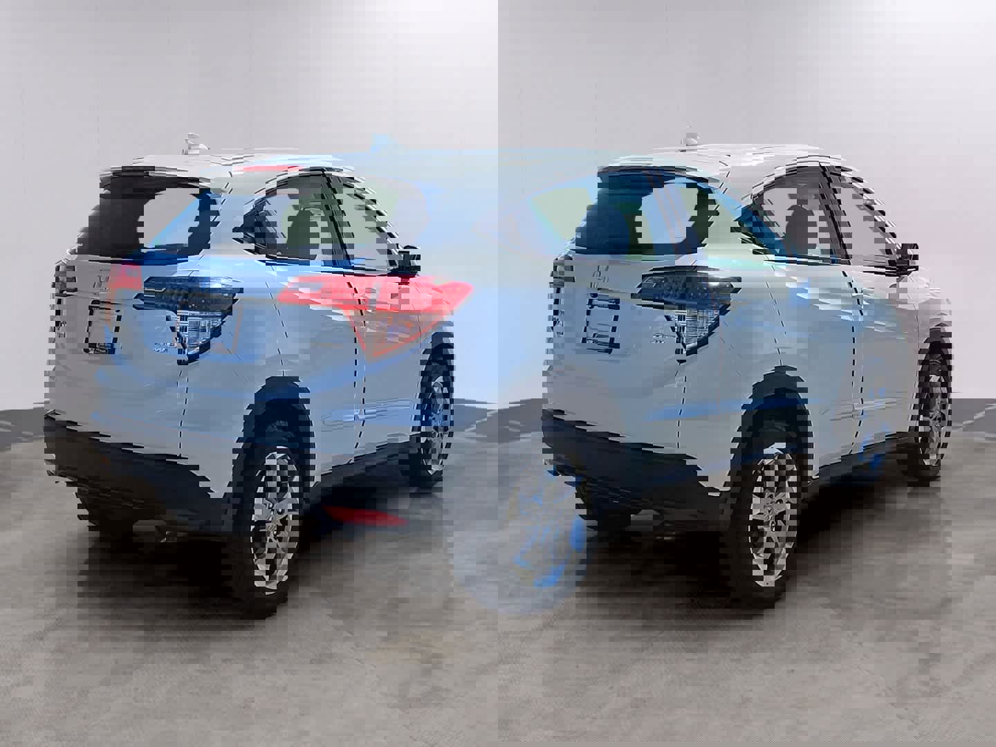 Used 2018 Honda HR-V LX image 2