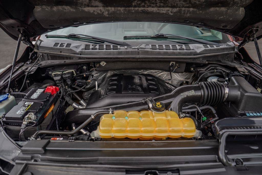 Used 2016 Ford F150 Lariat w/ Equipment Group 502A Luxury AWD/4WD image 12