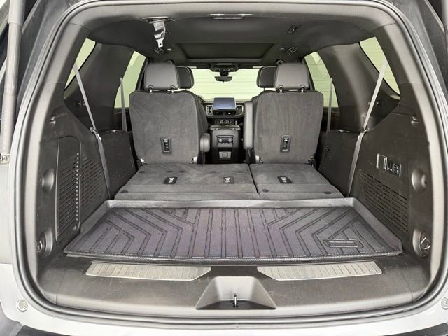 Used 2022 Chevrolet Tahoe Premier AWD/4WD image 34