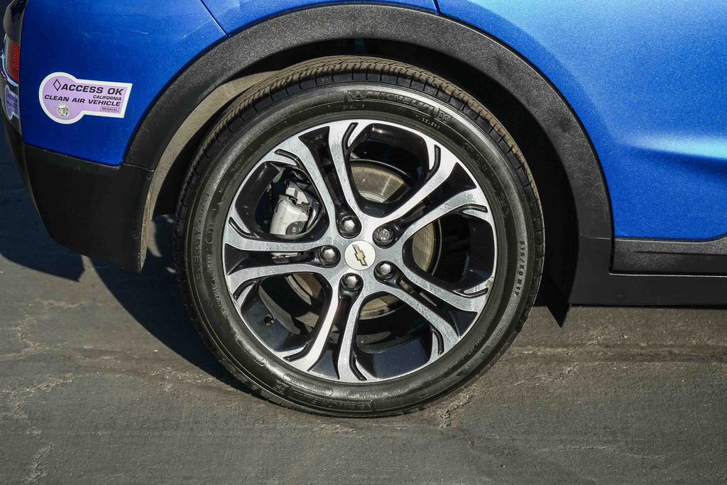 Used 2019 Chevrolet Bolt Premier FWD image 12
