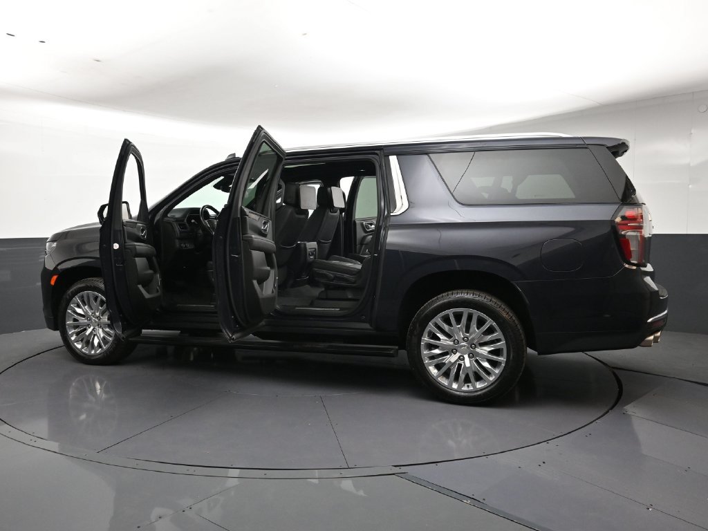Certified 2023 Chevrolet Suburban High Country w/ Premium Package 2 AWD/4WD image 35