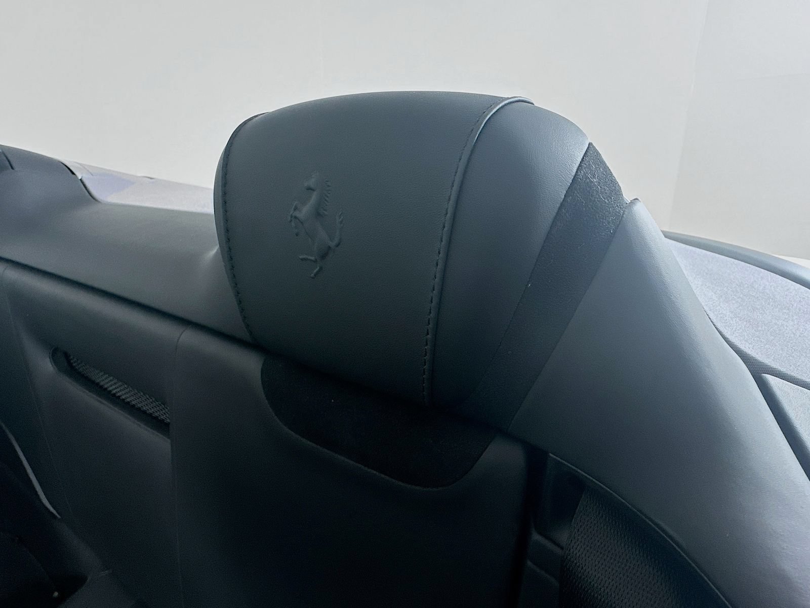 Used 2024 Ferrari Roma Spider RWD image 61