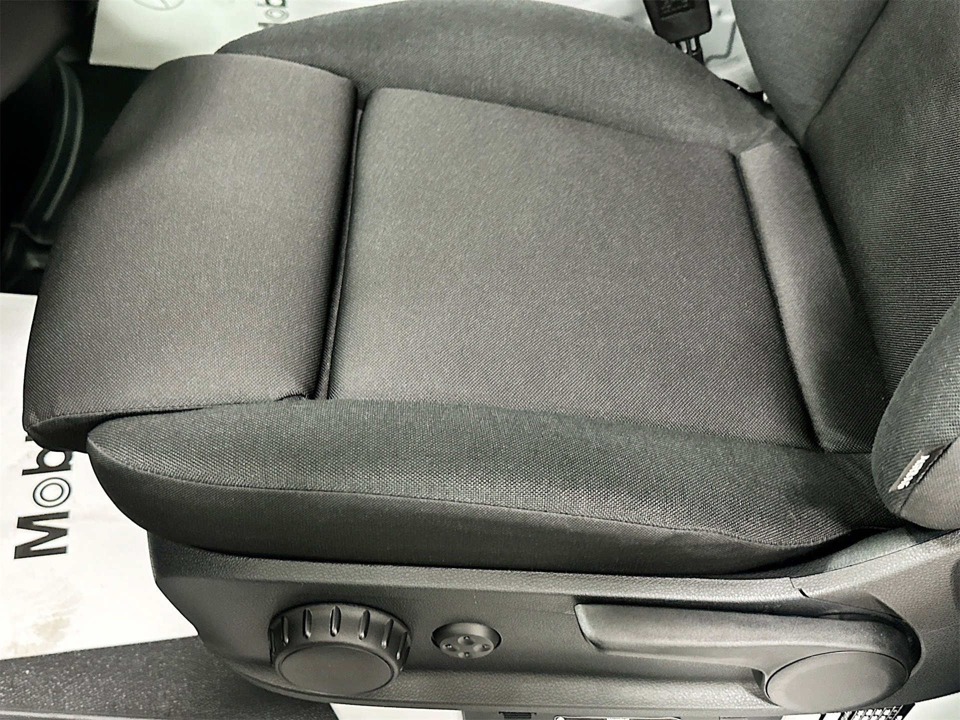 Used 2025 Mercedes-Benz Sprinter 2500 image 19