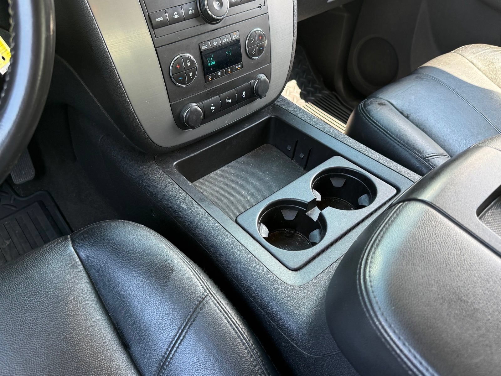 Used 2013 Chevrolet Silverado 1500 LTZ w/ LTZ Plus Package AWD/4WD image 21