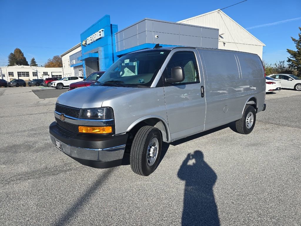 New 2025 Chevrolet Express 3500 w/ Driver Convenience Package