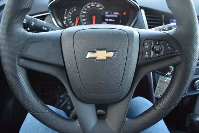 Used 2020 Chevrolet Trax LS image 18