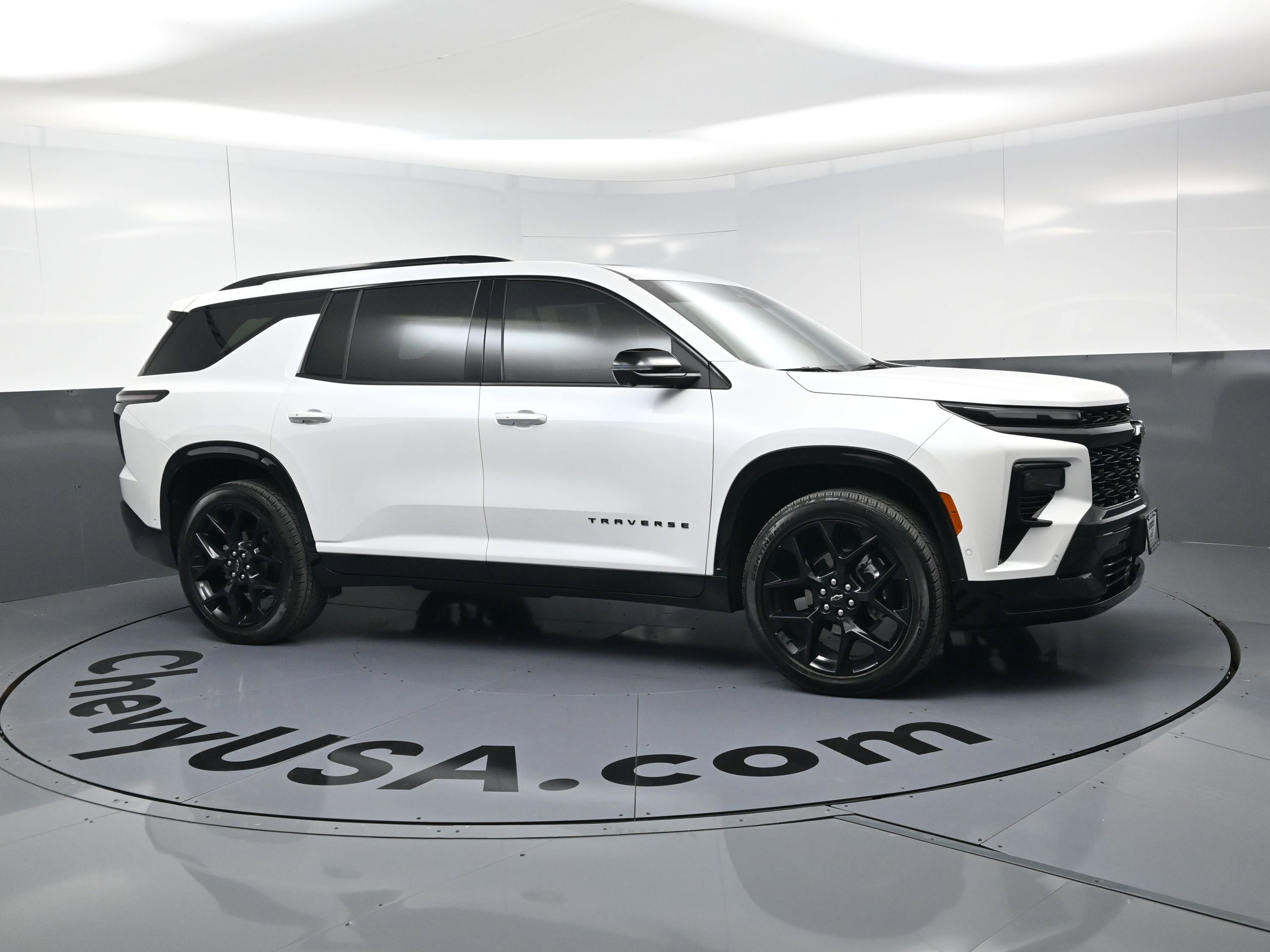 Certified 2025 Chevrolet Traverse RS w/ LPO, Floor Liner Package video 2