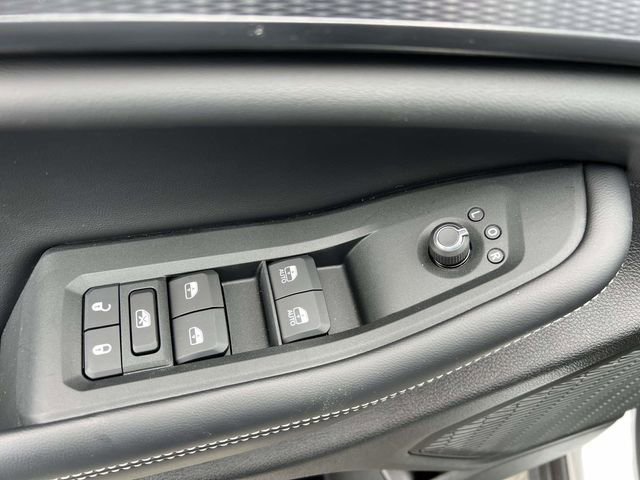 New 2025 Jeep Grand Cherokee L Laredo image 13