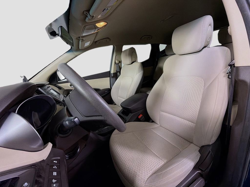 Used 2017 Hyundai Santa Fe Sport image 12