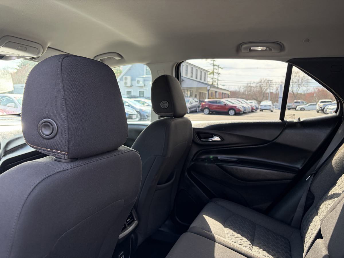 Used 2022 Chevrolet Equinox LT FWD image 19