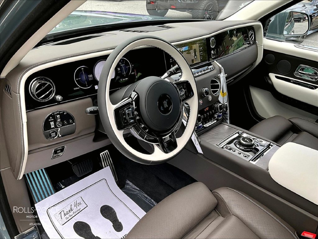 New 2027 Rolls-Royce Cullinan AWD/4WD image 6