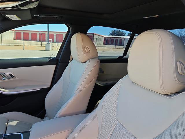 Used 2022 BMW 330i Sedan w/ Convenience Package image 11