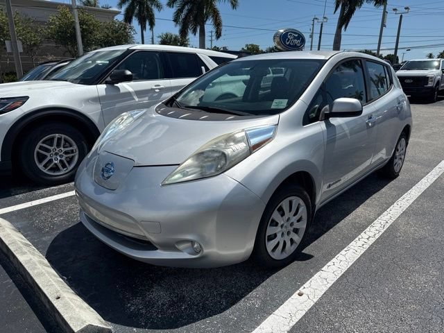 Used 2016 Nissan Leaf S w/ Charger Package FWD image 3