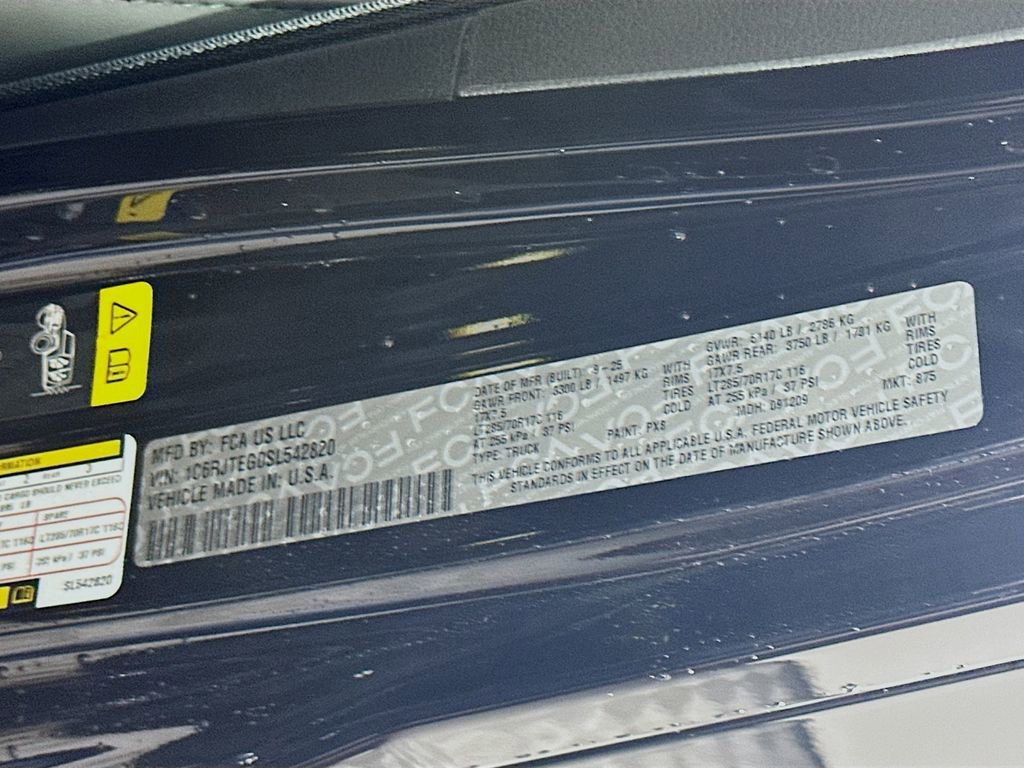 New 2025 Jeep Gladiator Mojave image 19