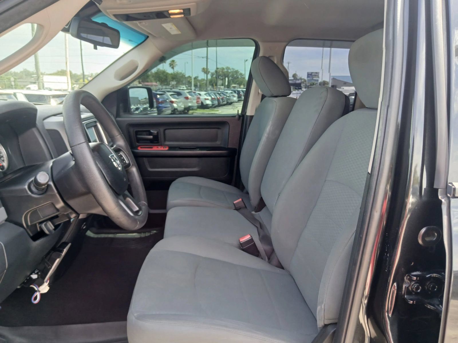 Used 2016 RAM 1500 Express w/ Black Ram 1500 Express Group AWD/4WD image 9