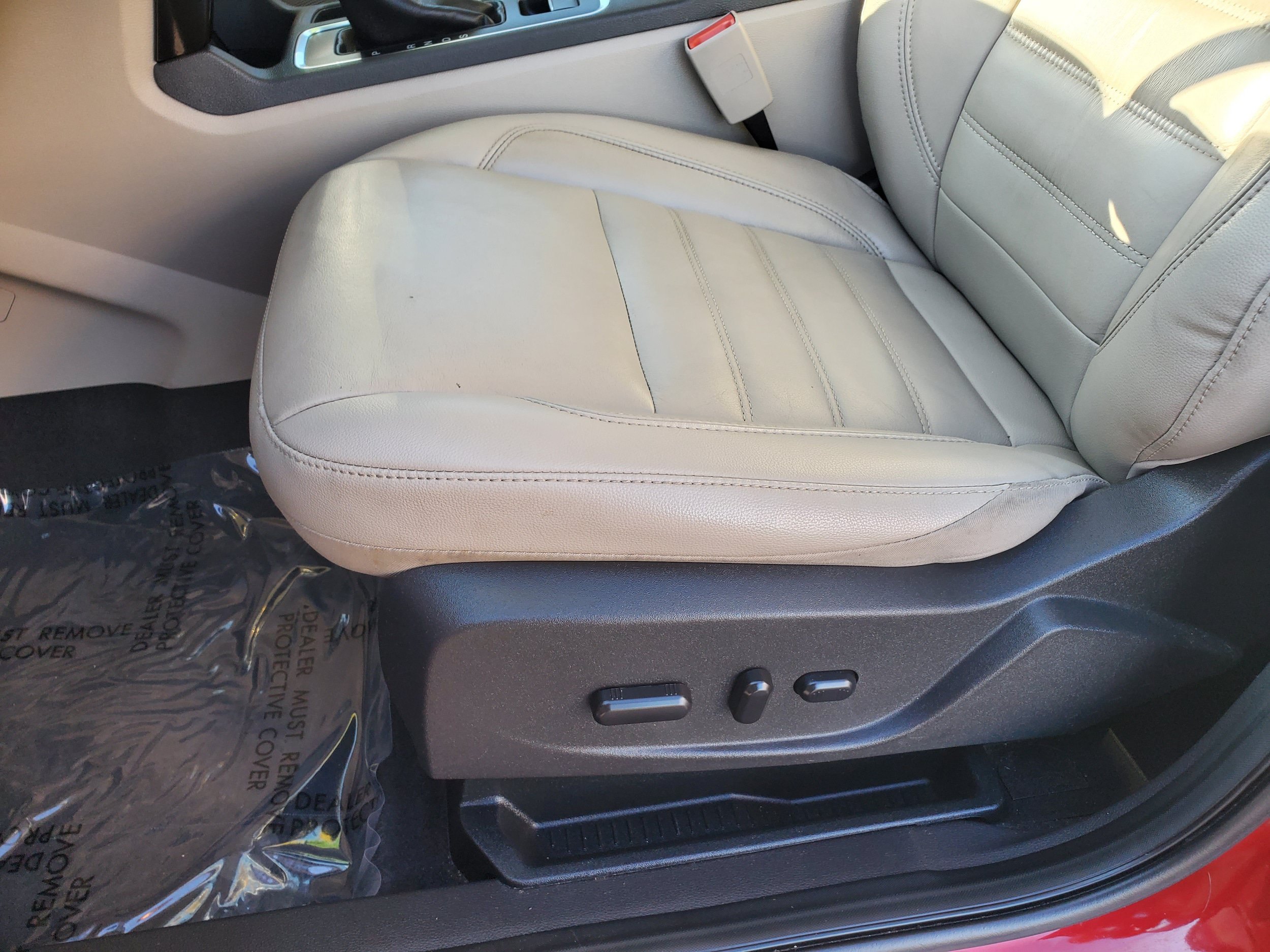 Used 2017 Ford Escape Titanium AWD/4WD image 10