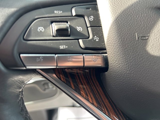 Certified 2023 Cadillac Escalade Premium Luxury image 40