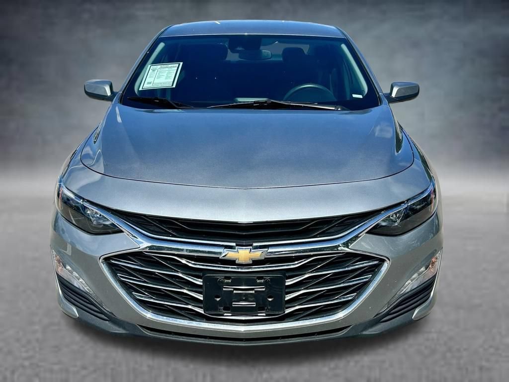 Used 2024 Chevrolet Malibu LT FWD image 2