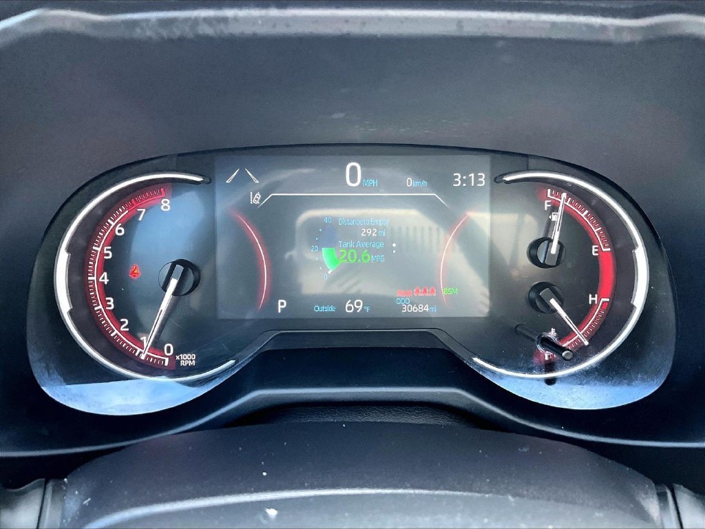 Used 2025 Toyota RAV4 XLE AWD/4WD image 25