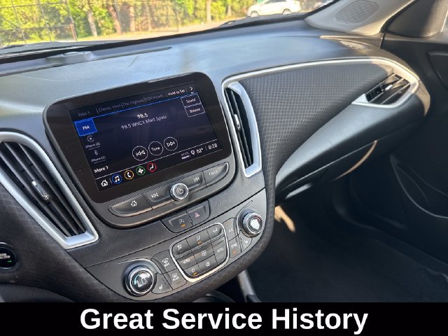 Used 2024 Chevrolet Malibu LT FWD image 17
