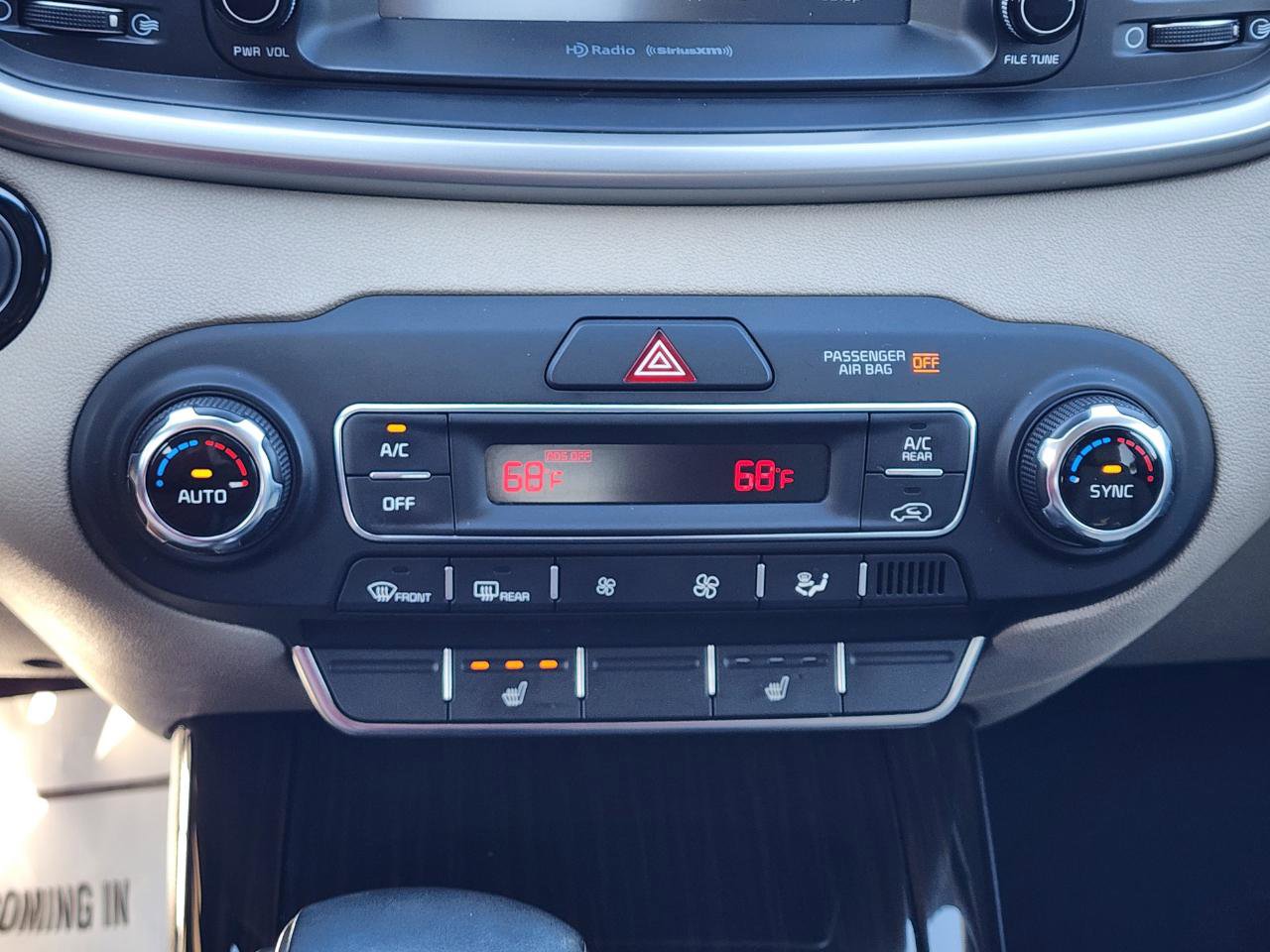 Used 2019 Kia Sorento EX image 23