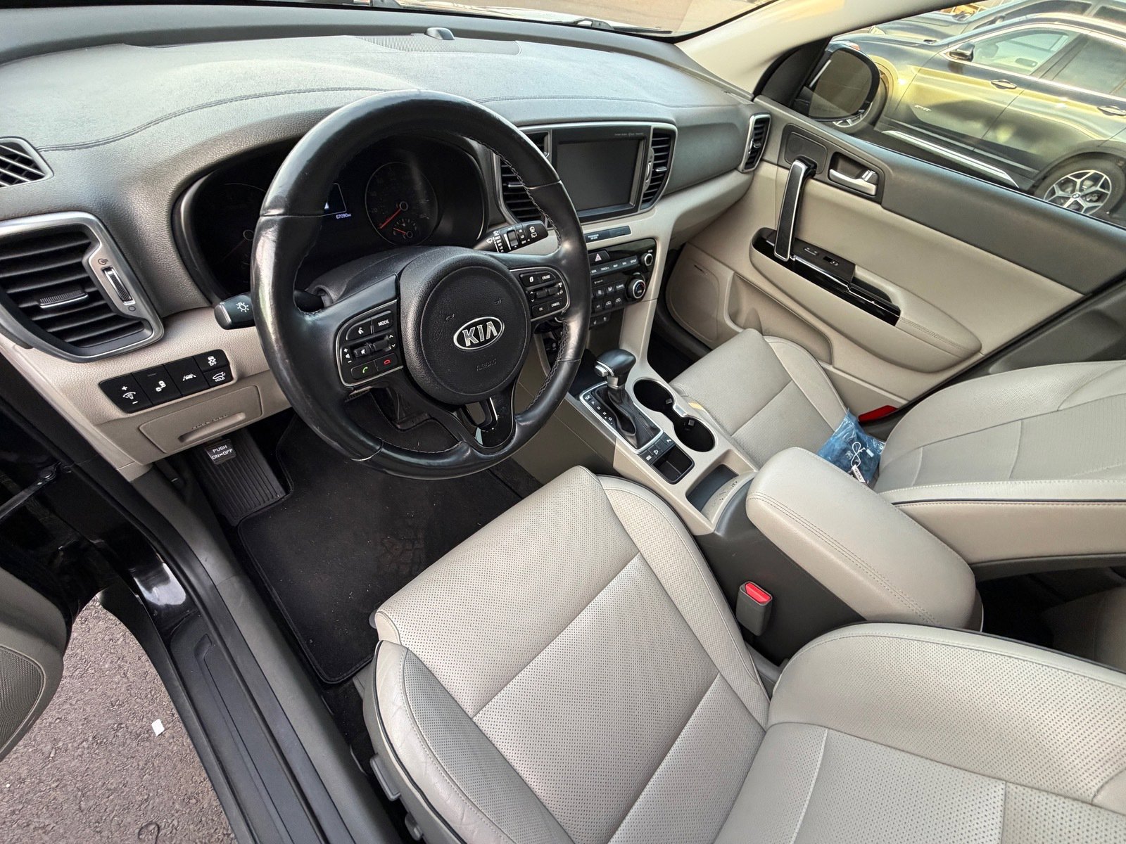 Certified 2018 Kia Sportage EX w/ EX Technology Package image 7