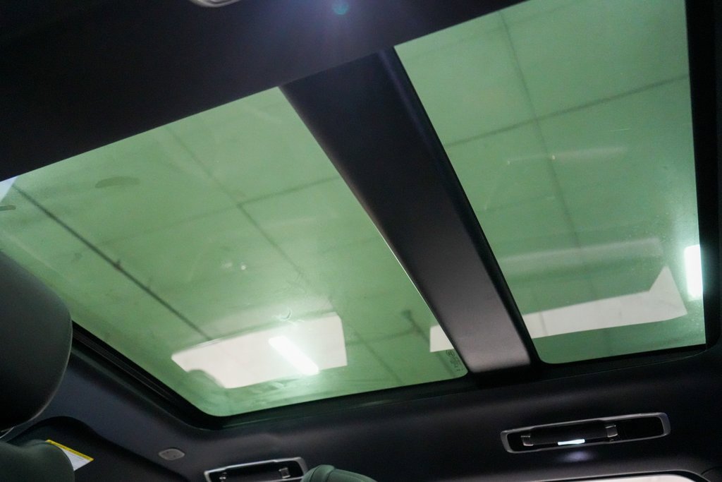 Used 2023 Land Rover Range Rover Sport SE Dynamic image 16