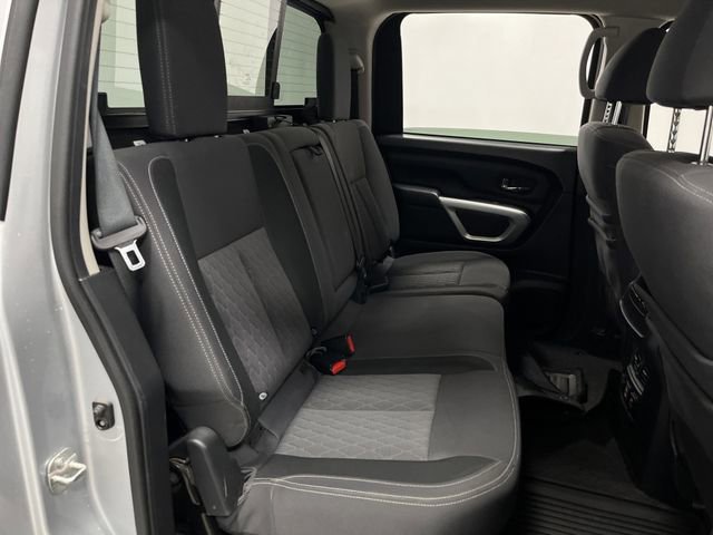 Used 2020 Nissan Titan SV w/ SV Convenience Package image 32