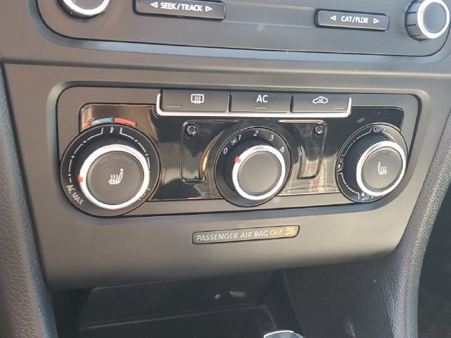 Used 2012 Volkswagen GTI 4-Door FWD image 17