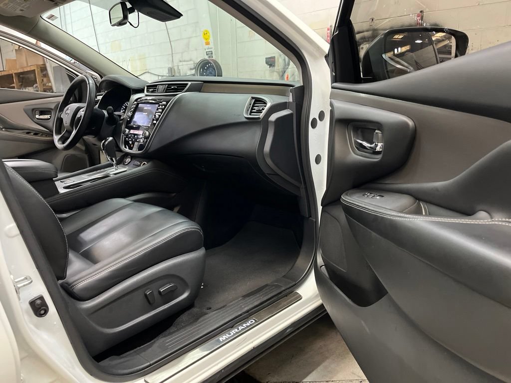Used 2023 Nissan Murano SV w/ SV Midnight Edition Package AWD/4WD image 38