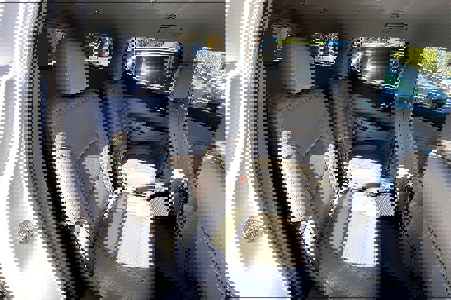 Used 2021 GMC Acadia SLT image 26