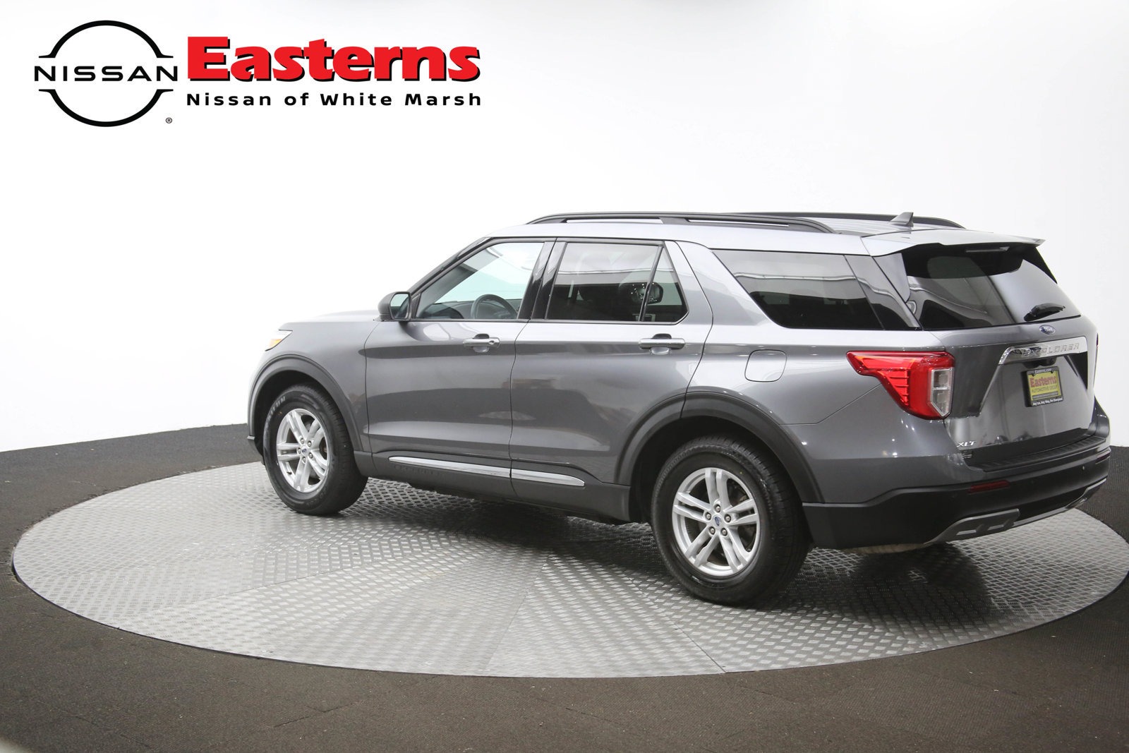 Used 2023 Ford Explorer XLT w/ Equipment Group 202A RWD image 63