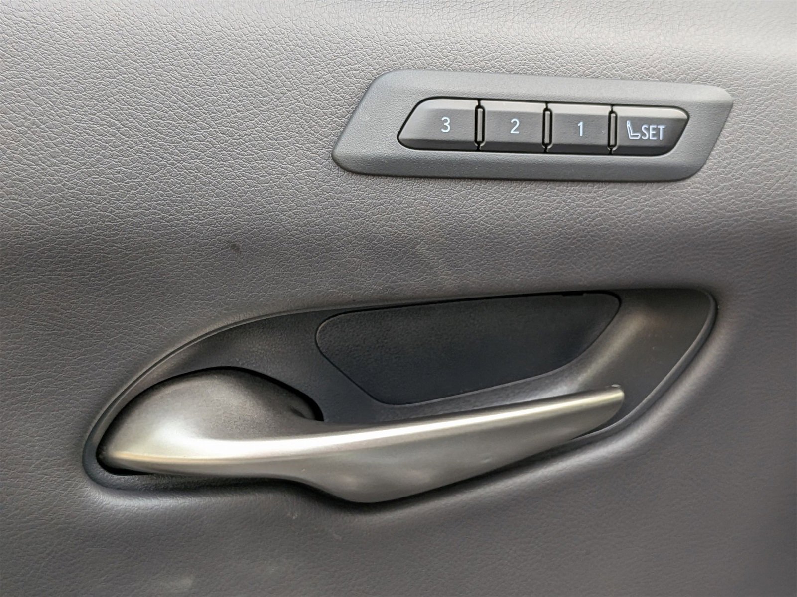 Used 2023 Lexus UX 250h F Sport image 13