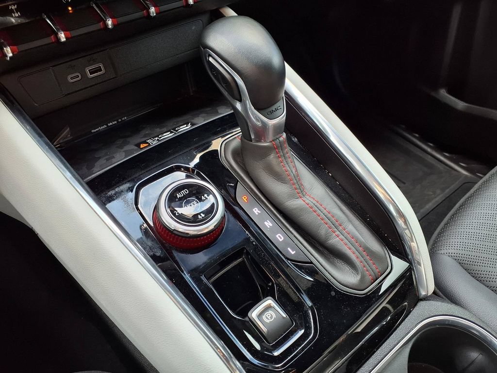 Used 2024 GMC Canyon AT4X AWD/4WD image 19