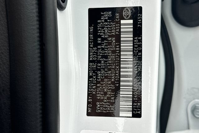 Certified 2026 Toyota Camry SE w/ Convenience Package FWD image 32