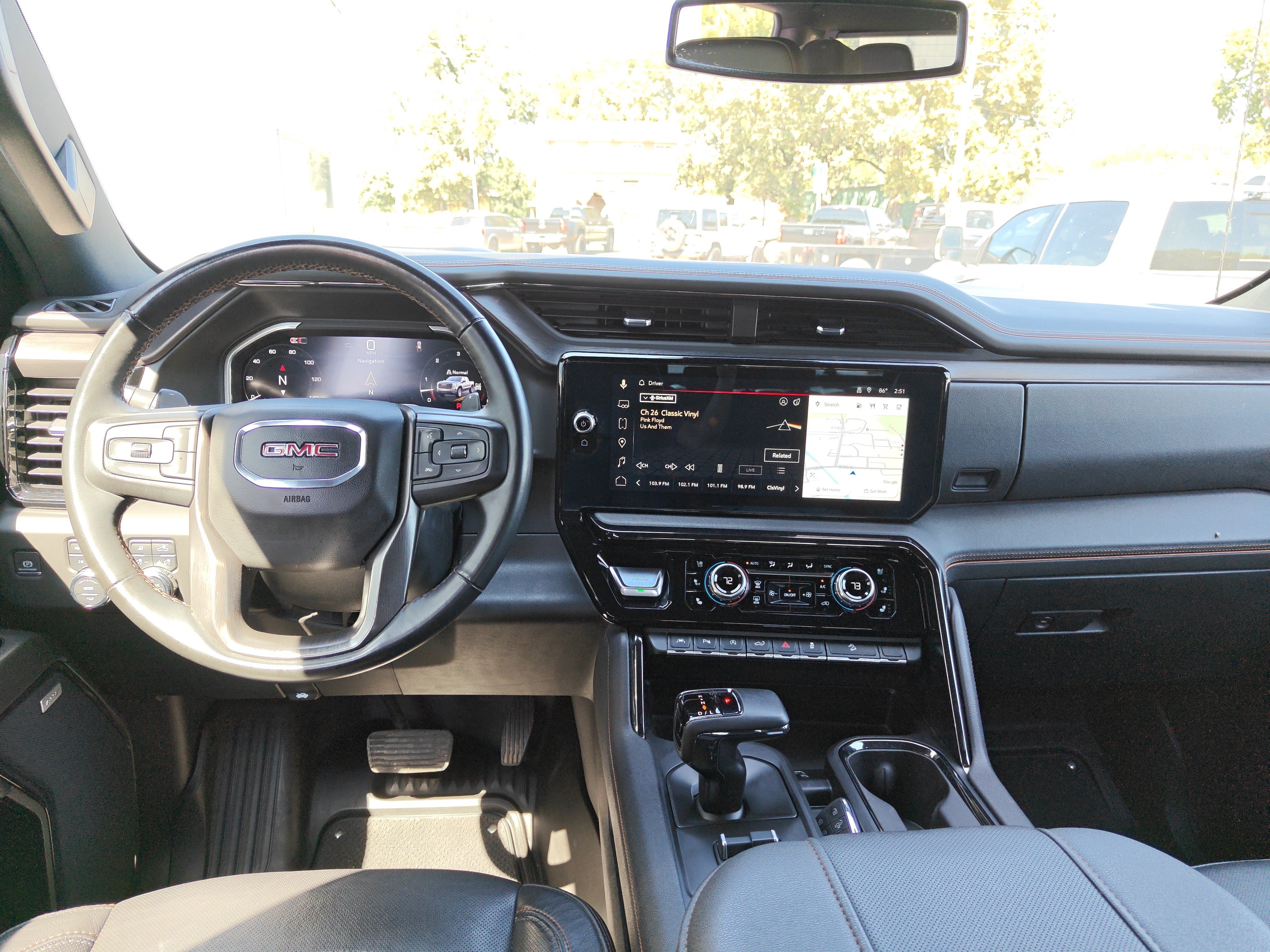 Used 2024 GMC Sierra 1500 AT4 w/ AT4 Premium Package AWD/4WD image 17