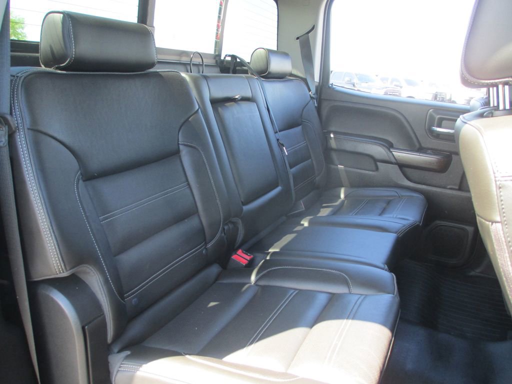 Used 2018 GMC Sierra 3500 Denali w/ Duramax Plus Package image 26