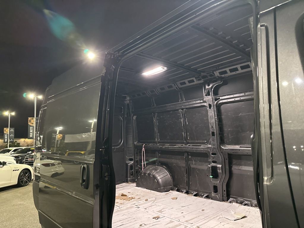 Used 2024 RAM ProMaster 2500 w/ Safety Group FWD image 7