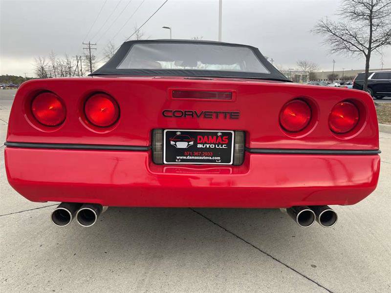 Used 1990 Chevrolet Corvette Convertible RWD image 27