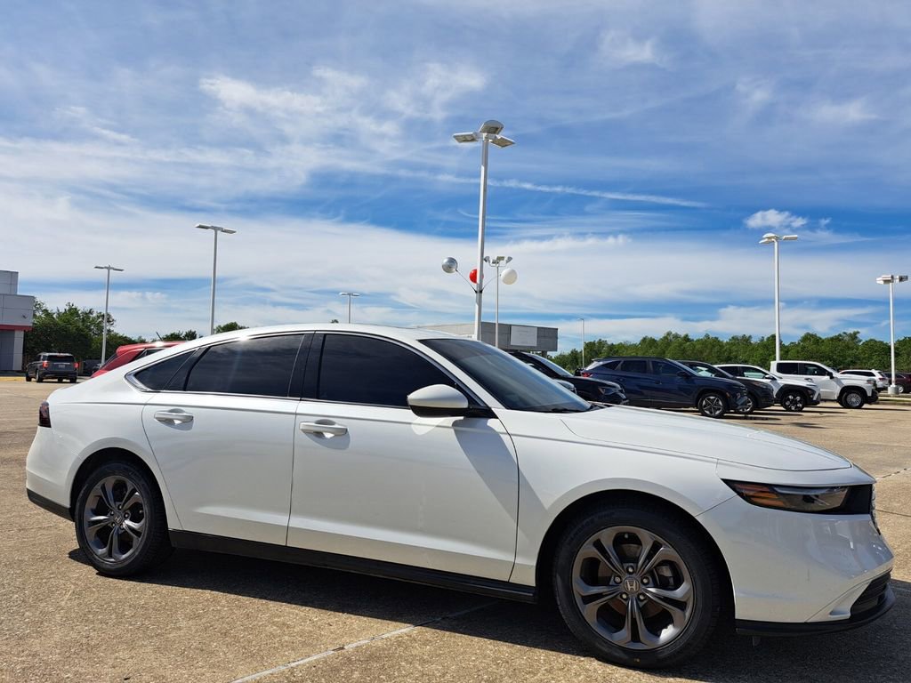 Used 2024 Honda Accord EX image 3
