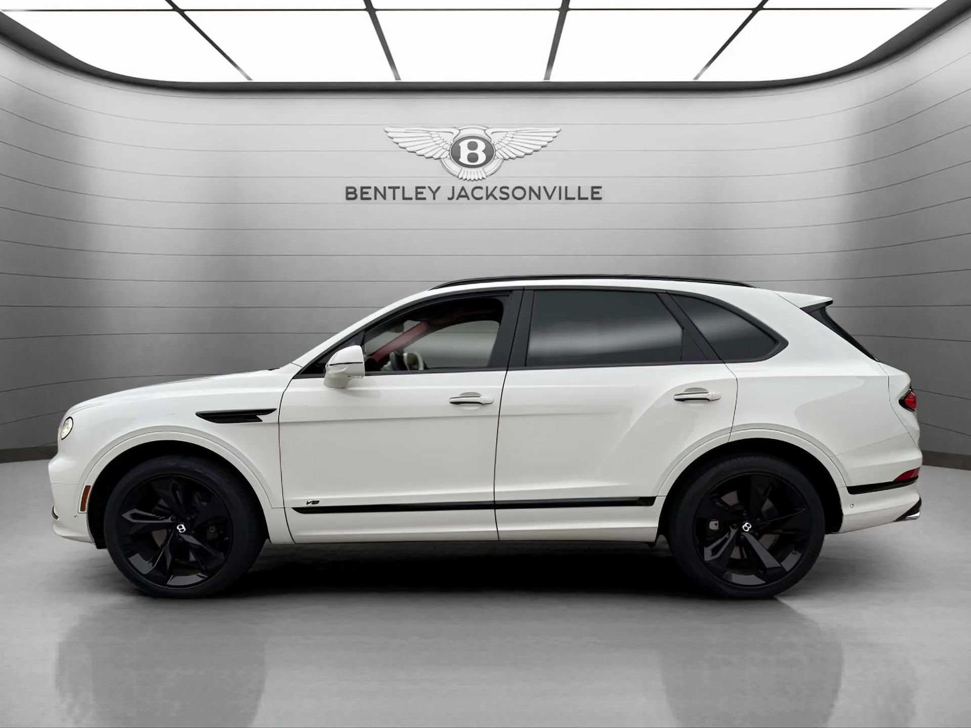 Certified 2022 Bentley Bentayga image 9
