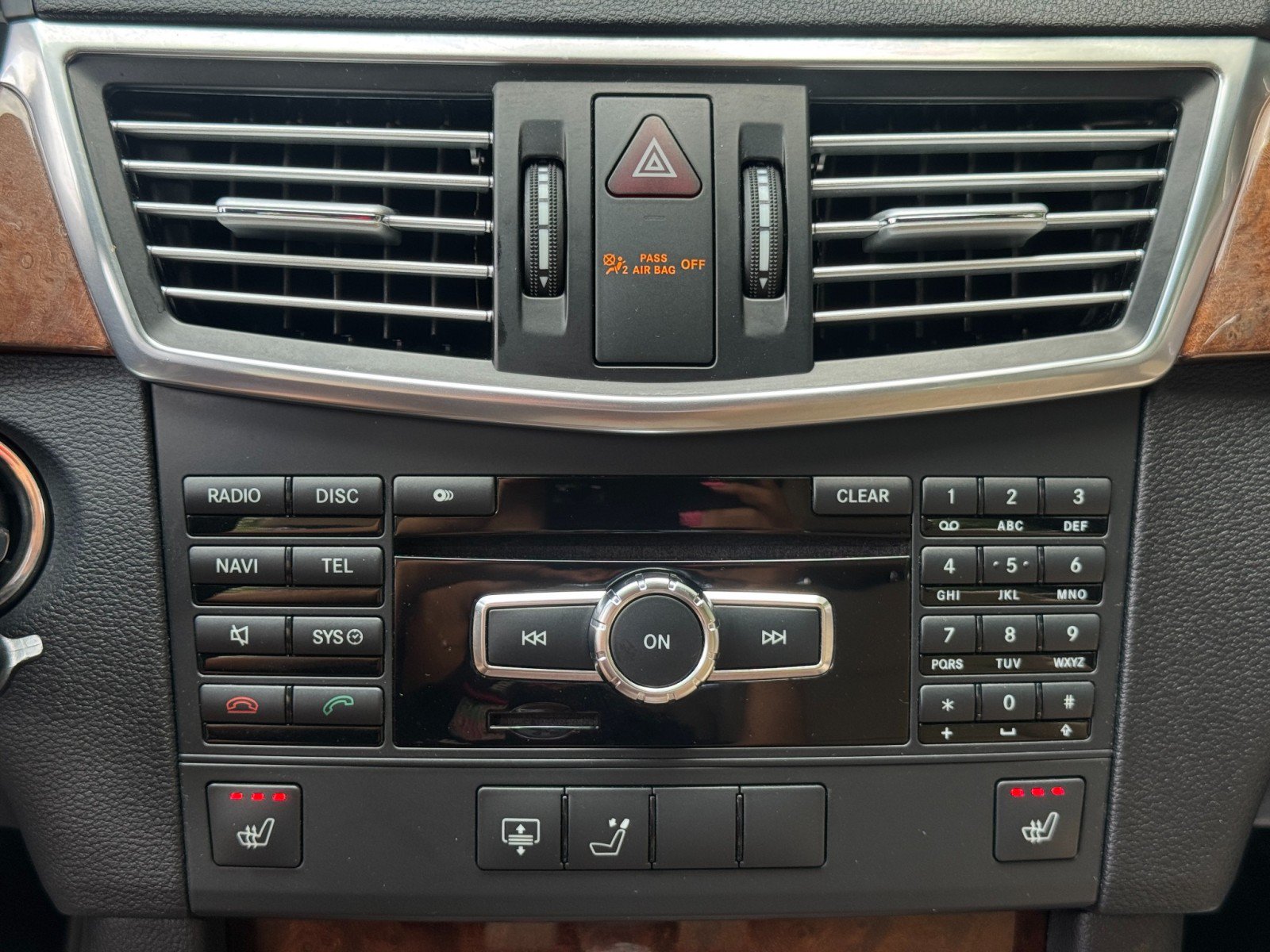 Used 2013 Mercedes-Benz E 350 Sedan image 27