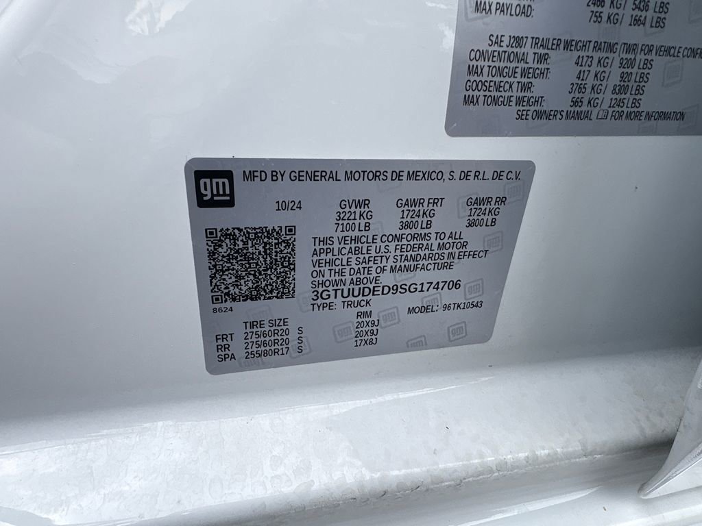 Used 2025 GMC Sierra 1500 SLT w/ SLT Premium Package image 28