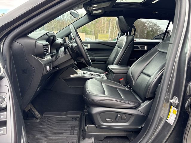 Used 2020 Ford Explorer XLT w/ Equipment Group 202A image 38