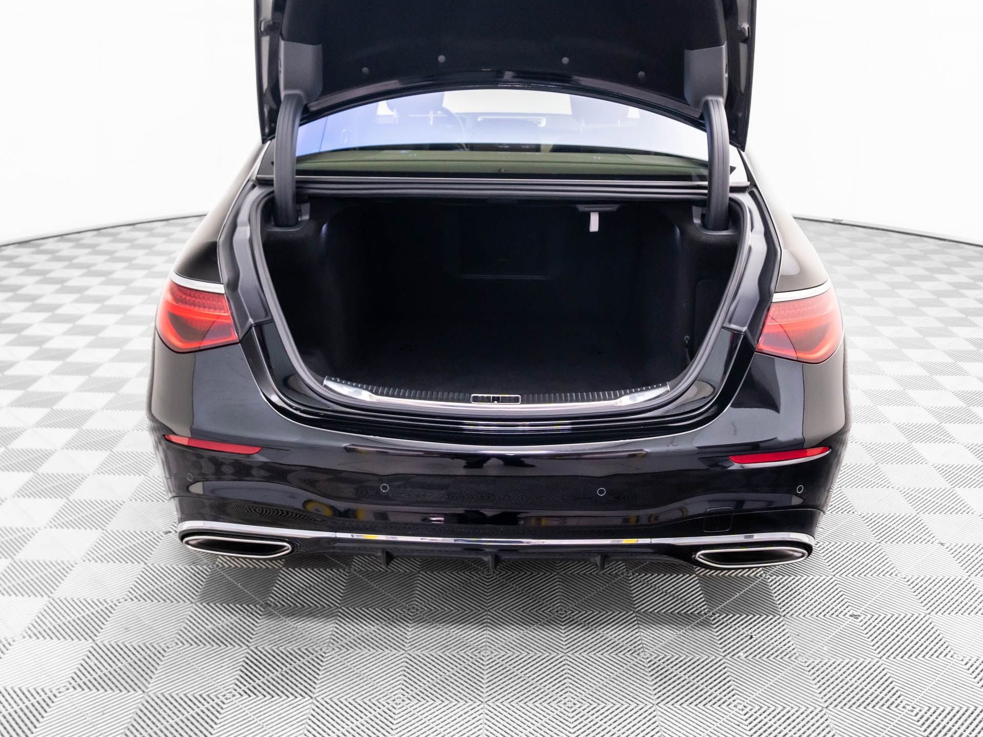 Used 2022 Mercedes-Benz S 500 4MATIC image 31