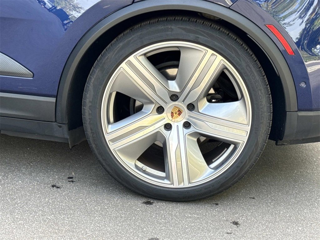 Used 2024 Porsche Macan 4 Electric image 24