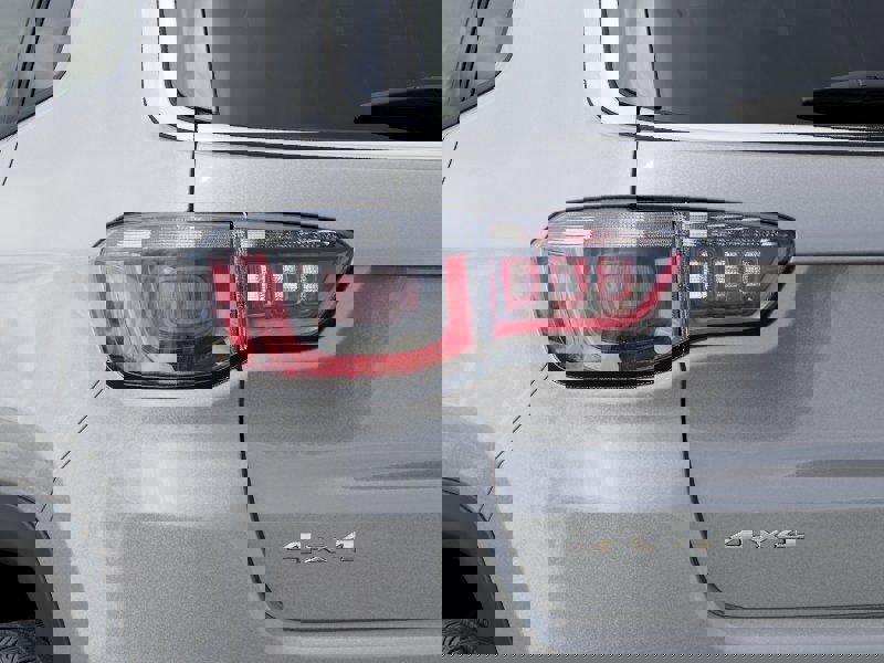 New 2026 Jeep Compass Limited image 9