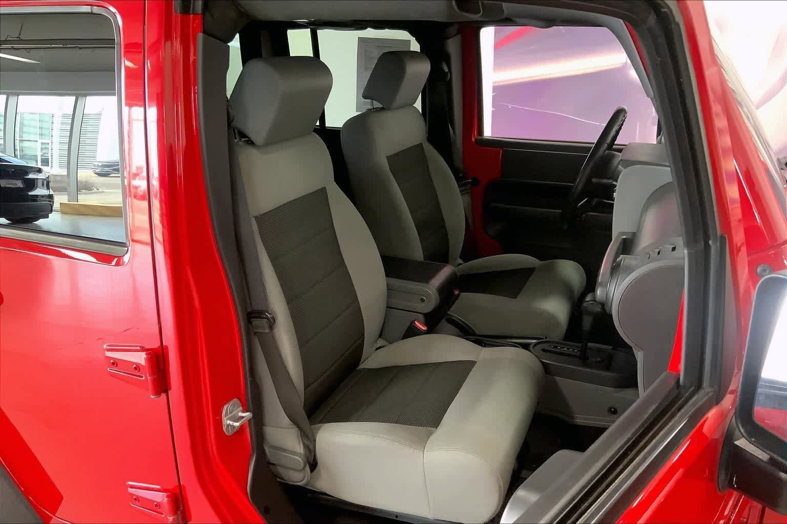 Used 2010 Jeep Wrangler Unlimited Sport AWD/4WD image 10